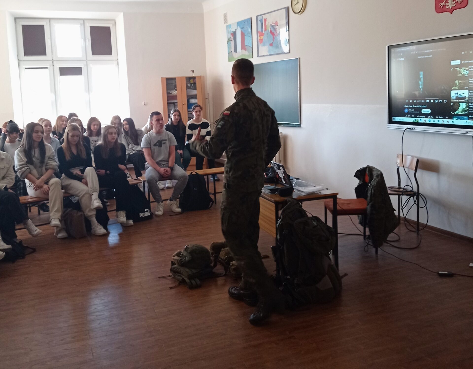 Uczestnicy spotkania z żołnierzem Akademii Wojsk Lądowych
